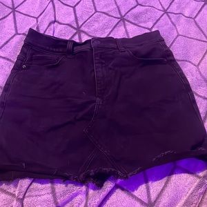 black skirt